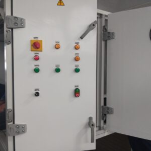 Внешний вид - дверь секции автоматики с органами управления